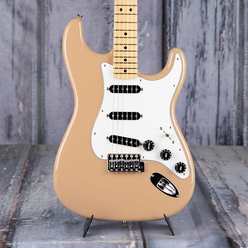 Электрогитара Fender Made In Japan Limited International Color Stratocaster, Sahara Taupe
Электрогитара Fender Made In Japan Limited International Color Stratocaster, Sahara Taupe