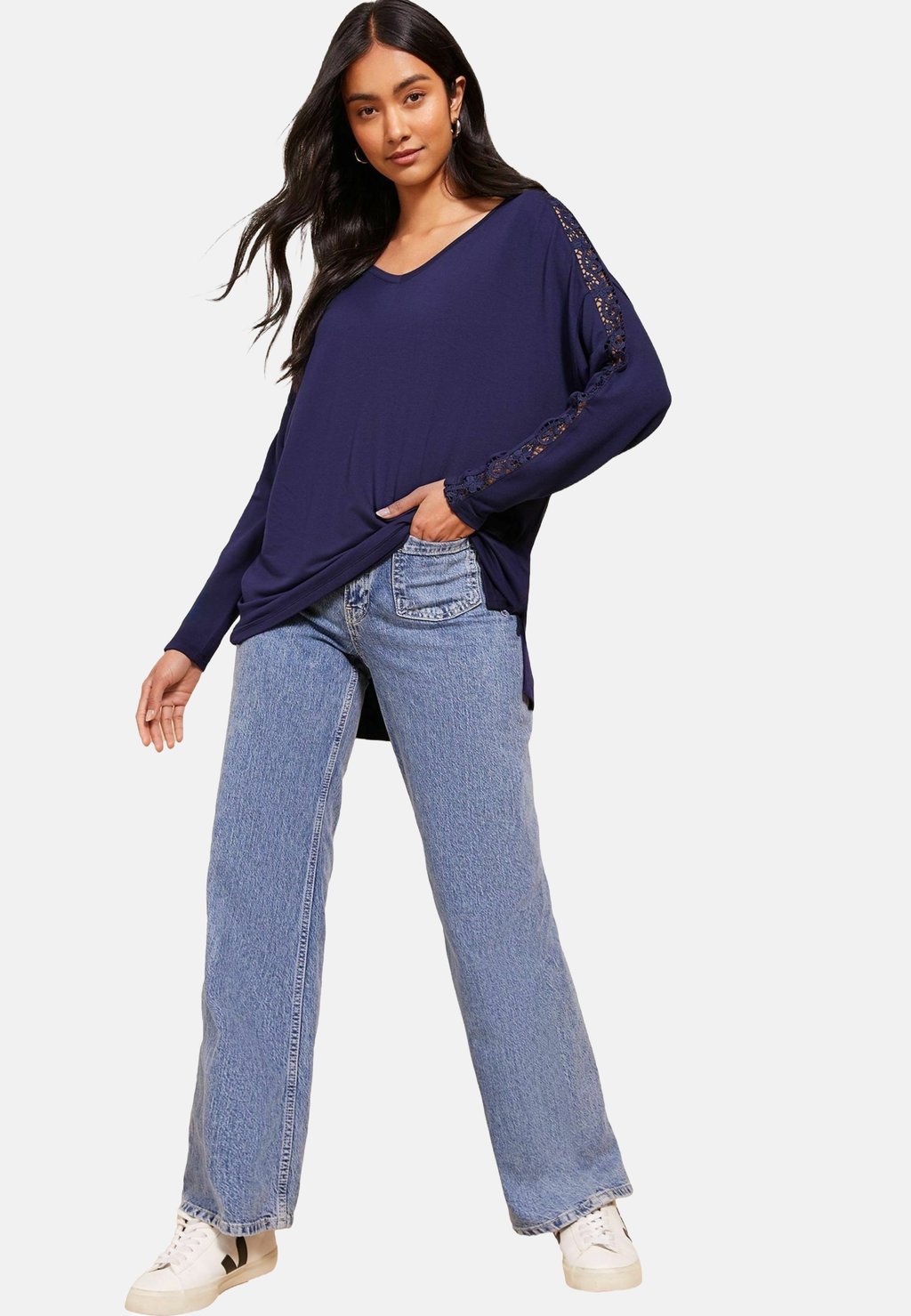 Топ с длинными рукавами Friends Like These, синий
Топ с длинными рукавами Friends Like These, синий