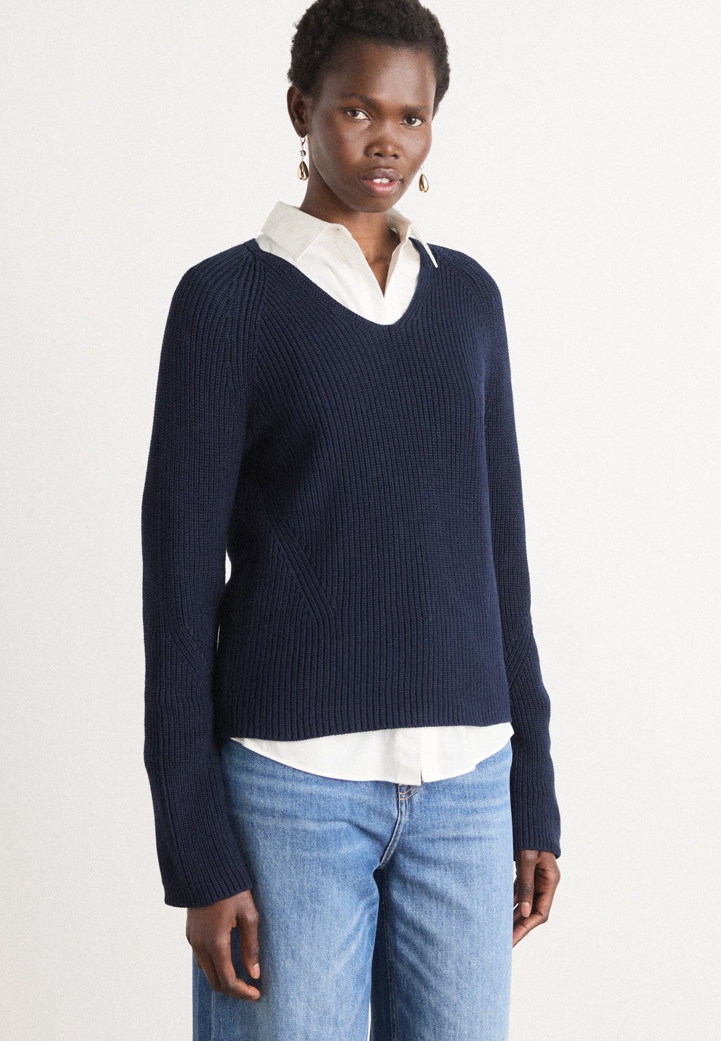 Джемпер FARDELLA BOSS, темно-синий
Джемпер FARDELLA BOSS, темно-синий