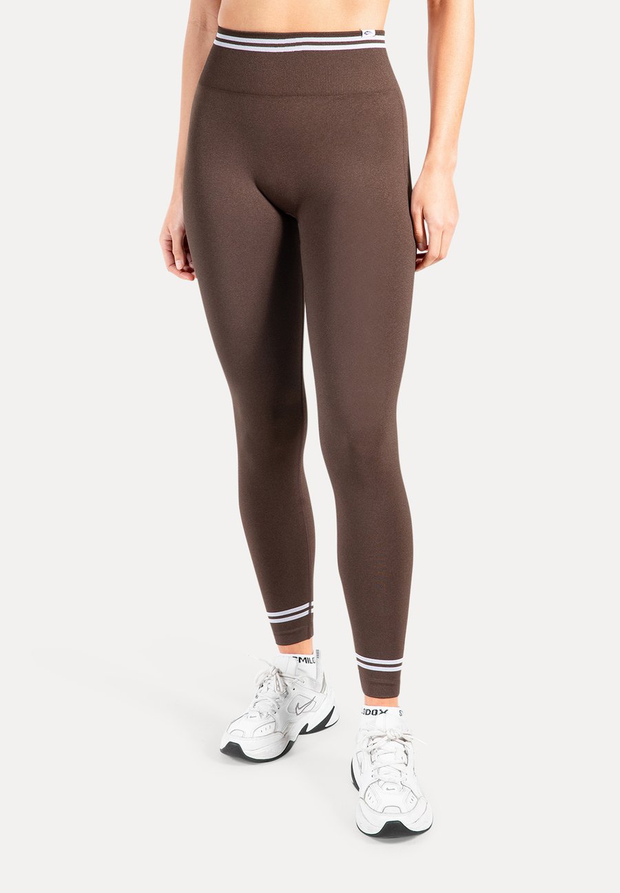 Леггинсы Smilodox HIGHWAIST SEAMLESS MIRIEL, Dunkelbraun/Dark Brown
Леггинсы Smilodox HIGHWAIST SEAMLESS MIRIEL, Dunkelbraun/Dark Brown