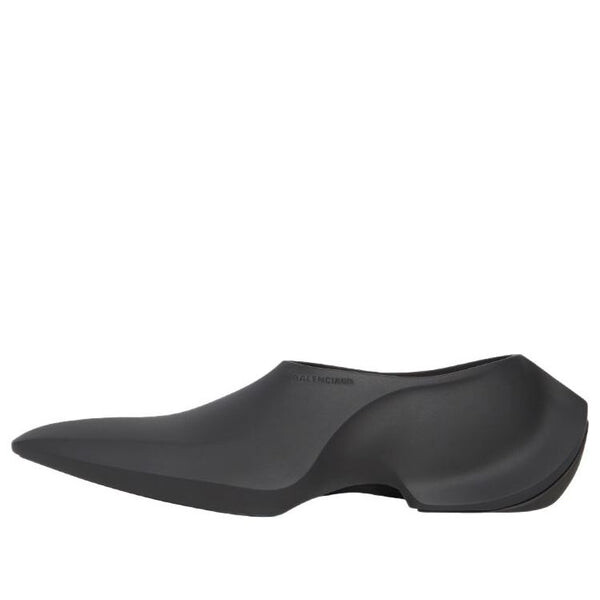 Кроссовки space shoe 'matte black' Balenciaga, черный
Кроссовки space shoe 'matte black' Balenciaga, черный