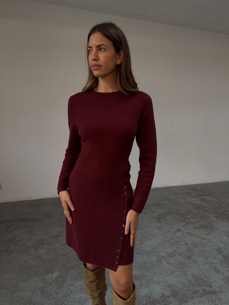 Платье Never Fully Dressed SAMMIE DRESS, Burgundy/Bordeaux
Платье Never Fully Dressed SAMMIE DRESS, Burgundy/Bordeaux