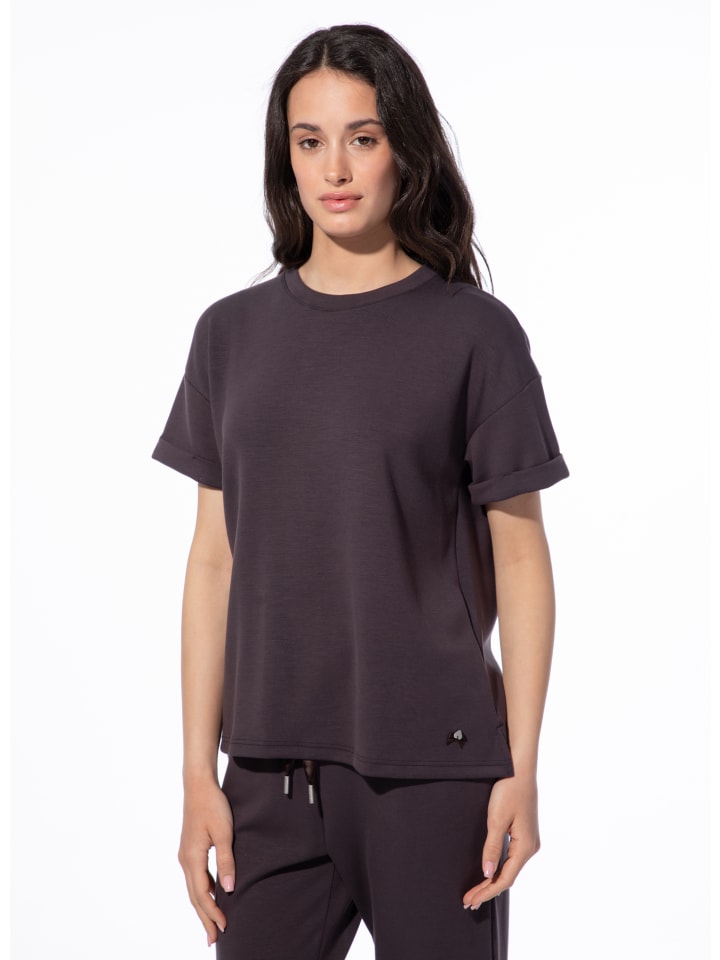 Коричневая рубашка для сна SHORT STORIES
Коричневая рубашка для сна SHORT STORIES