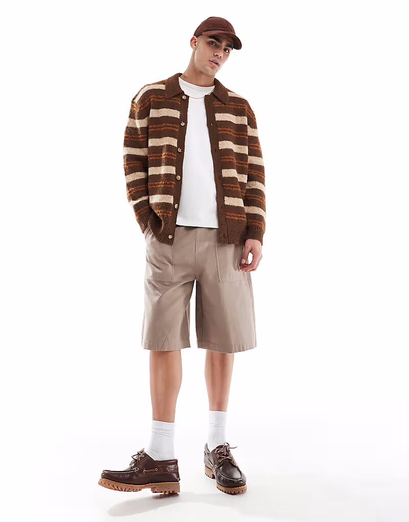 Текстурированные длинные шорты ASOS DESIGN коричневого цвета с нашивками в стиле рабочей одежды
Текстурированные длинные шорты ASOS DESIGN коричневого цвета с нашивками в стиле рабочей одежды