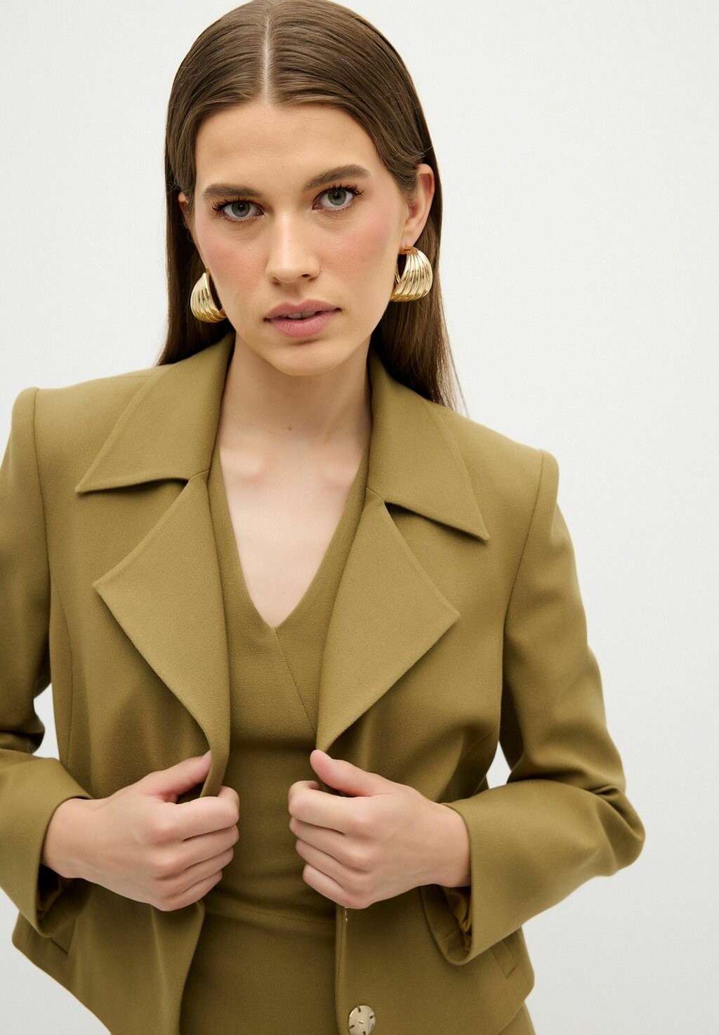 Дневное платье adL, оливковый
Дневное платье adL, оливковый