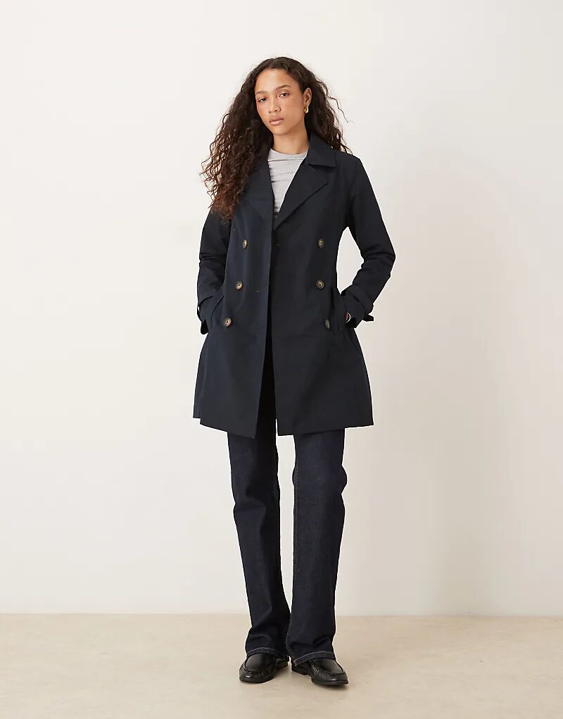 Двубортный тренчкот Brave Soul с поясом, темно-синего цвета
Двубортный тренчкот Brave Soul с поясом, темно-синего цвета