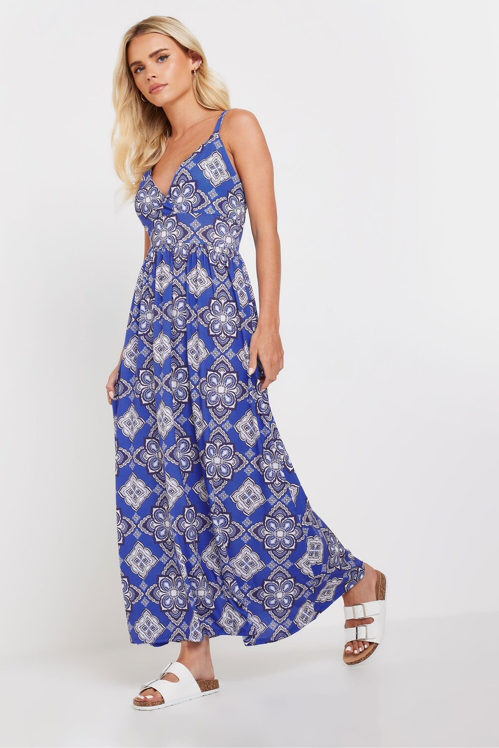 Платье макси с принтом листьев Pixiegirl Petite, синий
Платье макси с принтом листьев Pixiegirl Petite, синий