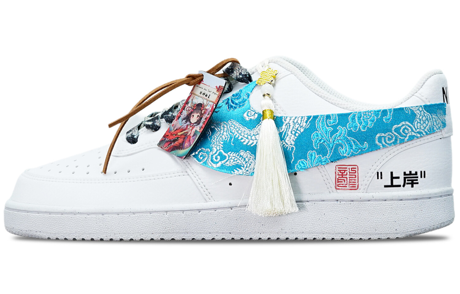 Мужские кроссовки для скейтбординга Nike Court Vision 1, Lake blue hook silver dragon pattern
Мужские кроссовки для скейтбординга Nike Court Vision 1, Lake blue hook silver dragon pattern