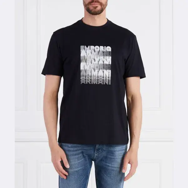 Футболка стандартного кроя Emporio Armani, черный
Футболка стандартного кроя Emporio Armani, черный