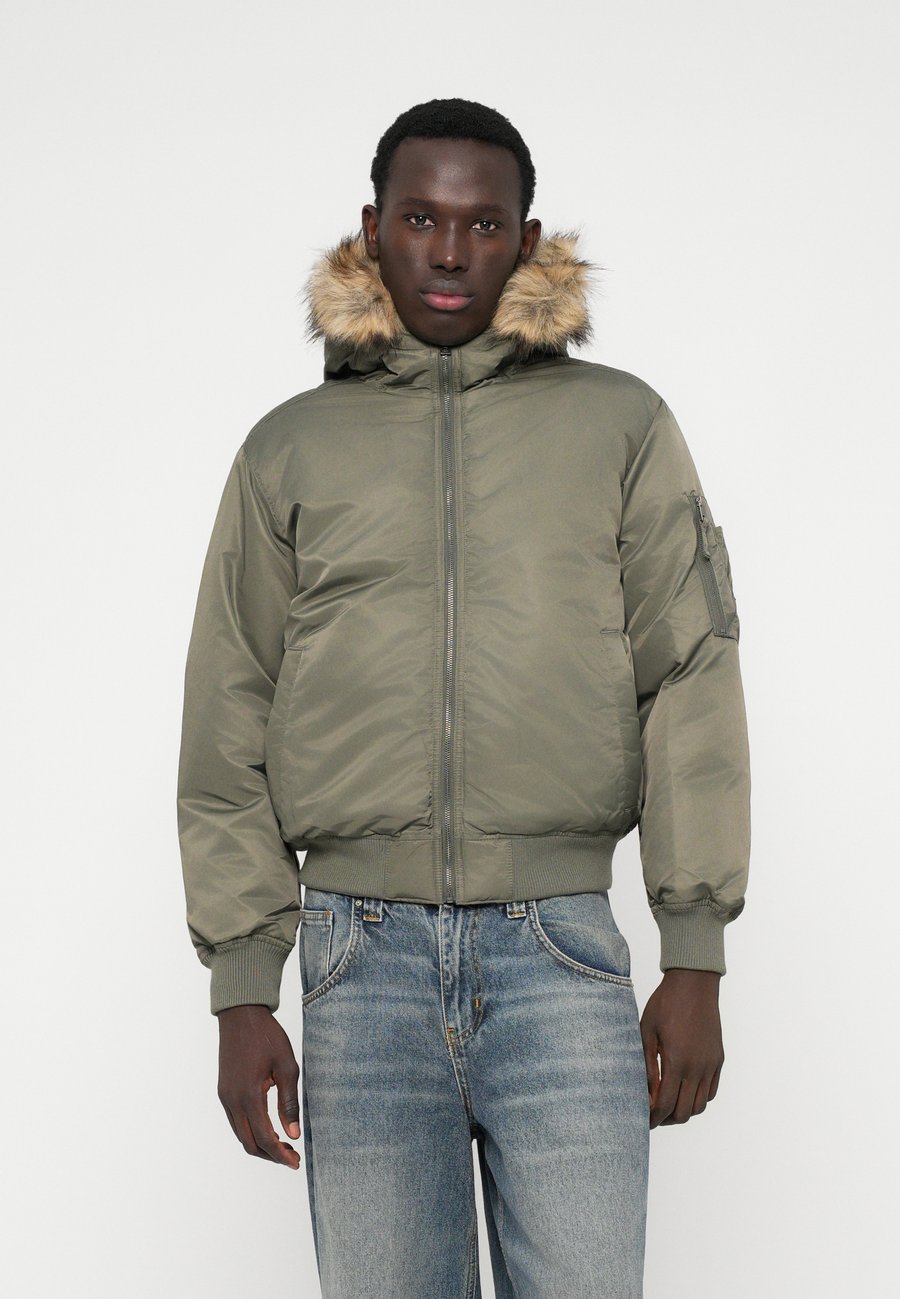 Куртка Hollister Co. MILITARY JACKET, Green
Куртка Hollister Co. MILITARY JACKET, Green