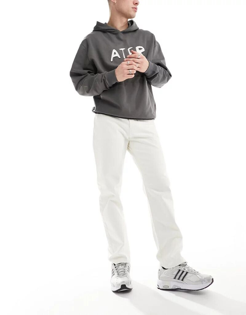 Светло-бежевые джинсы свободного кроя Jack & Jones Chris
Светло-бежевые джинсы свободного кроя Jack & Jones Chris