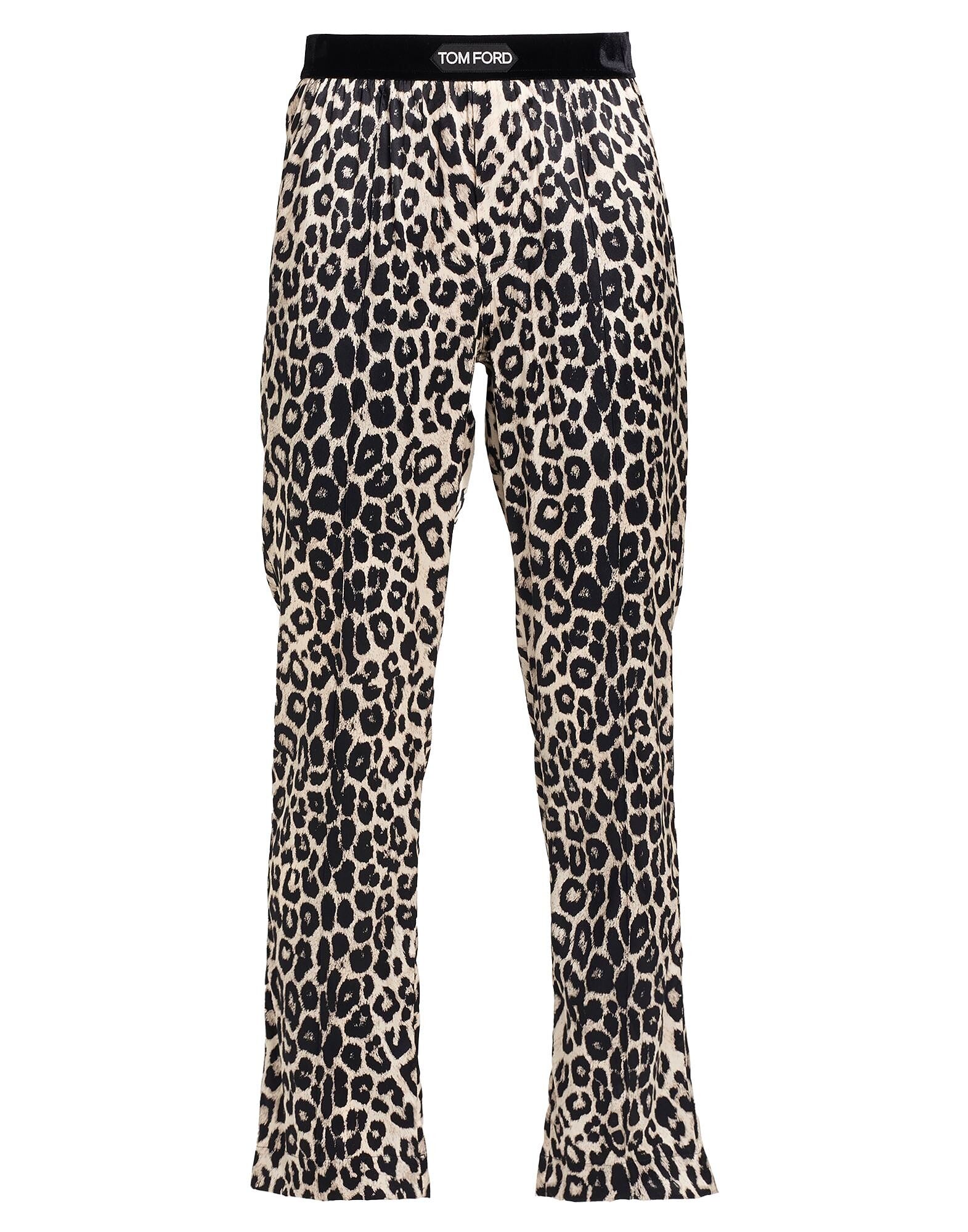 Пижама Tom Ford, бежевый
Пижама Tom Ford, бежевый