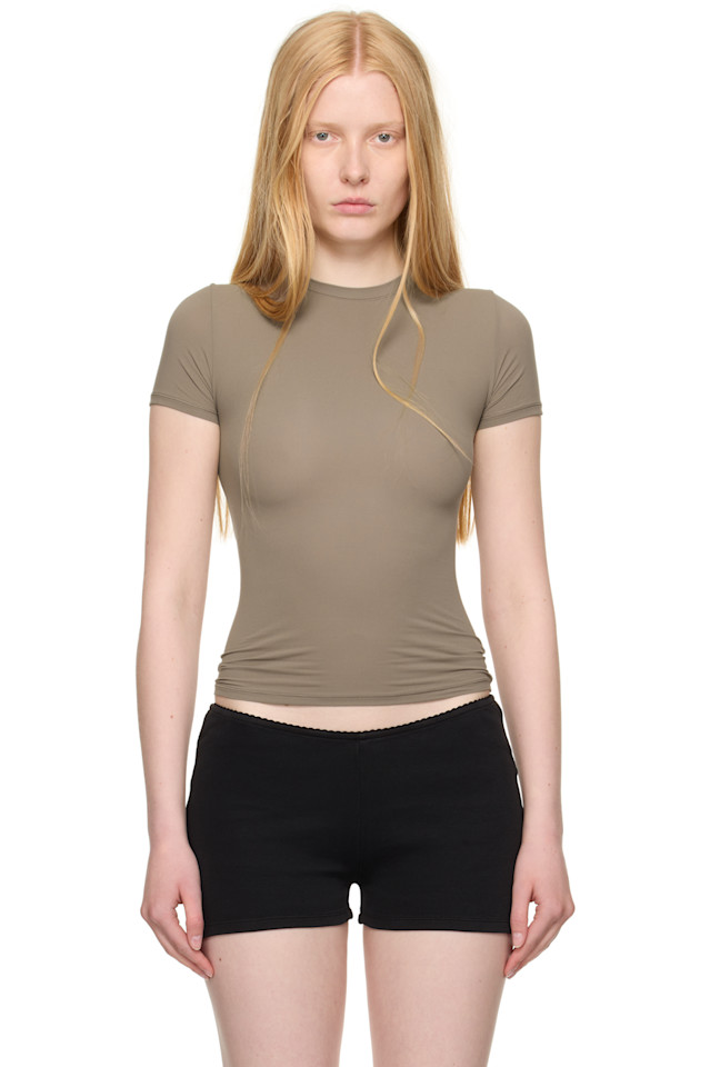 Футболка универсального размера Skims, цвет truffle
Футболка универсального размера Skims, цвет truffle