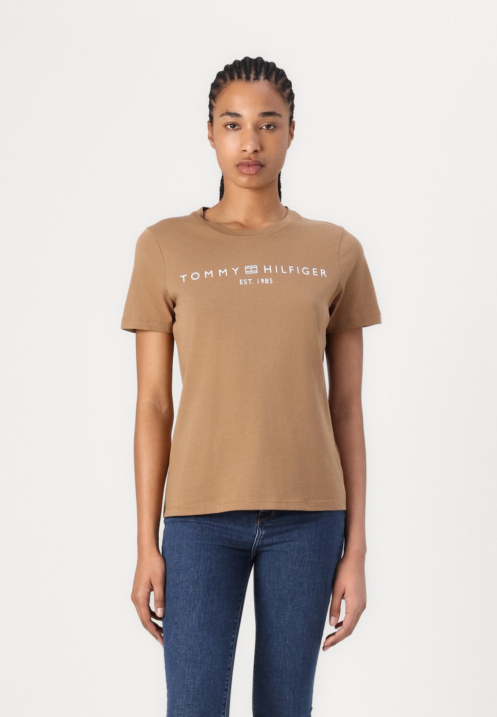 Футболка с принтом LOGO Tommy Hilfiger, коричневый
Футболка с принтом LOGO Tommy Hilfiger, коричневый