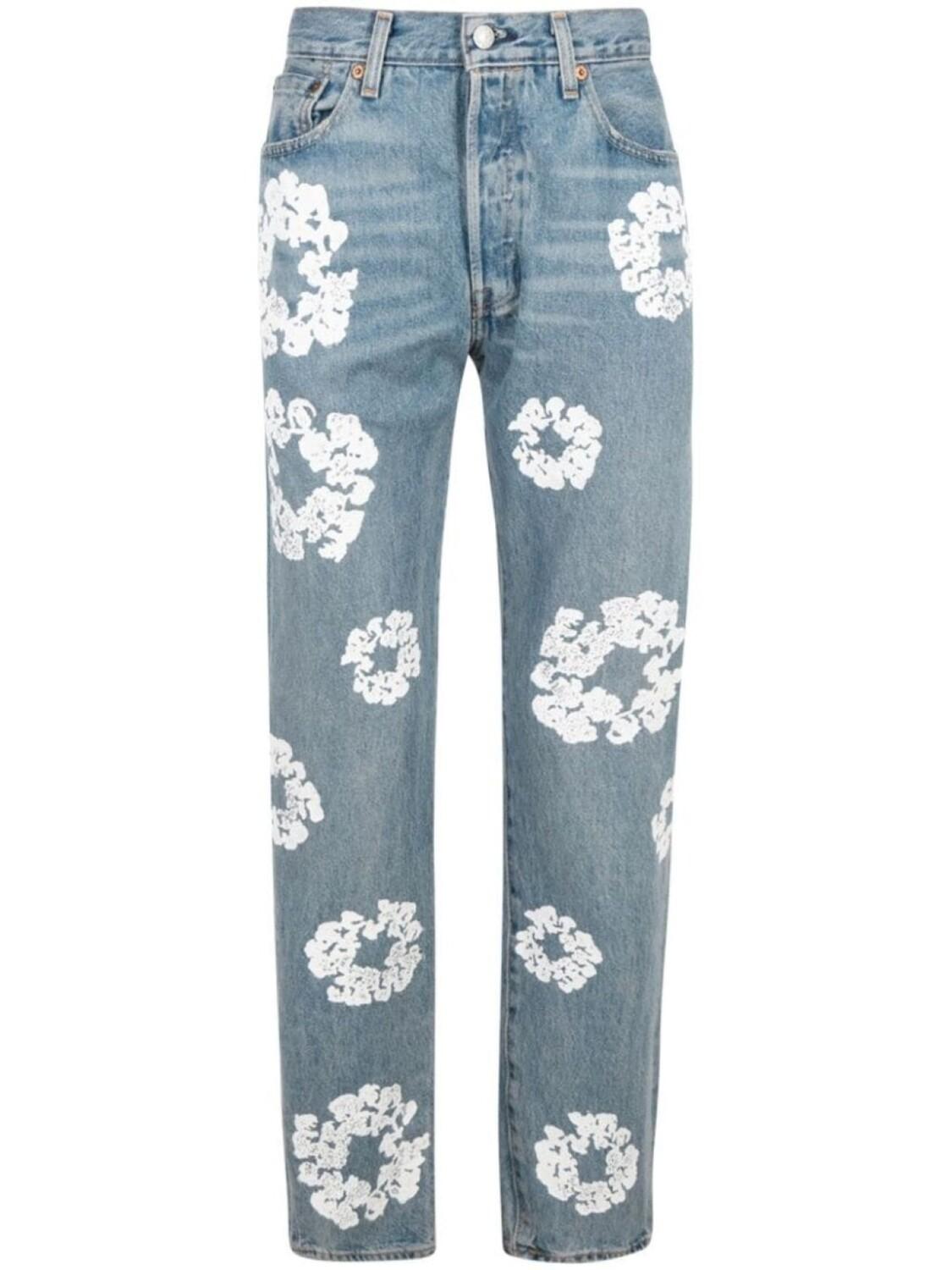 Denim Tears прямые джинсы с принтом Cotton Wreath из коллаборации с Levi's, синий
Denim Tears прямые джинсы с принтом Cotton Wreath из коллаборации с Levi's, синий