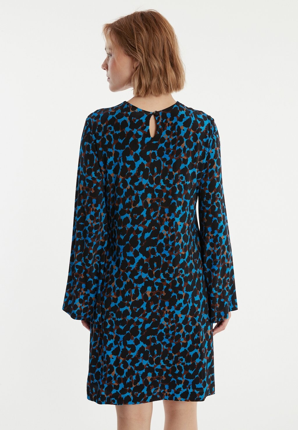 Дневное платье PRINT PERNIRA Ana Alcazar, черный
Дневное платье PRINT PERNIRA Ana Alcazar, черный