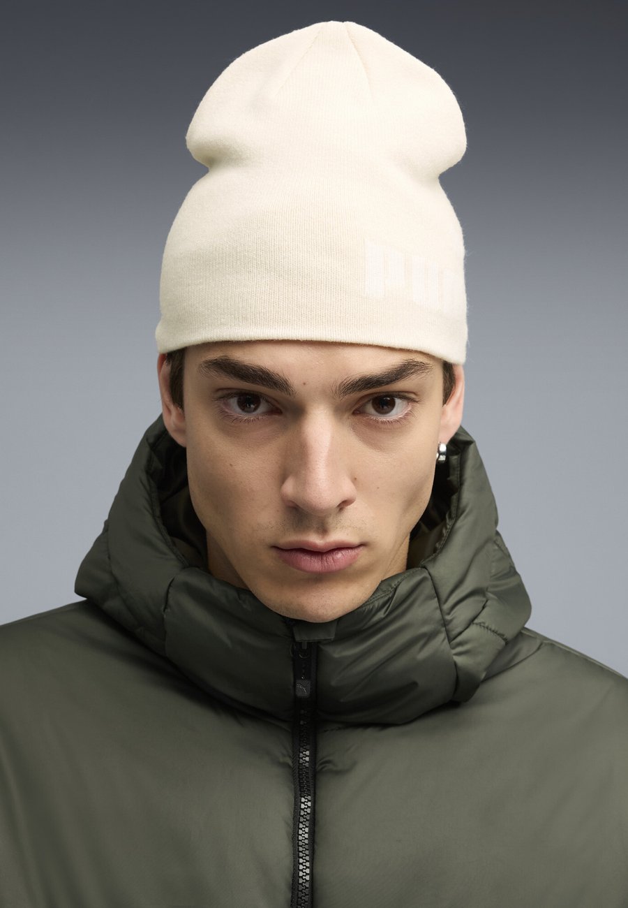 Шапка Puma MID CROWN CUFFLESS , Alpine Snow- White/White
Шапка Puma MID CROWN CUFFLESS , Alpine Snow- White/White