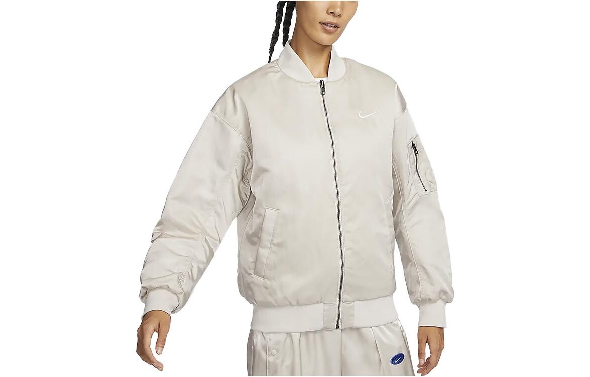 Женская куртка Nike, цвет Sail White
Женская куртка Nike, цвет Sail White