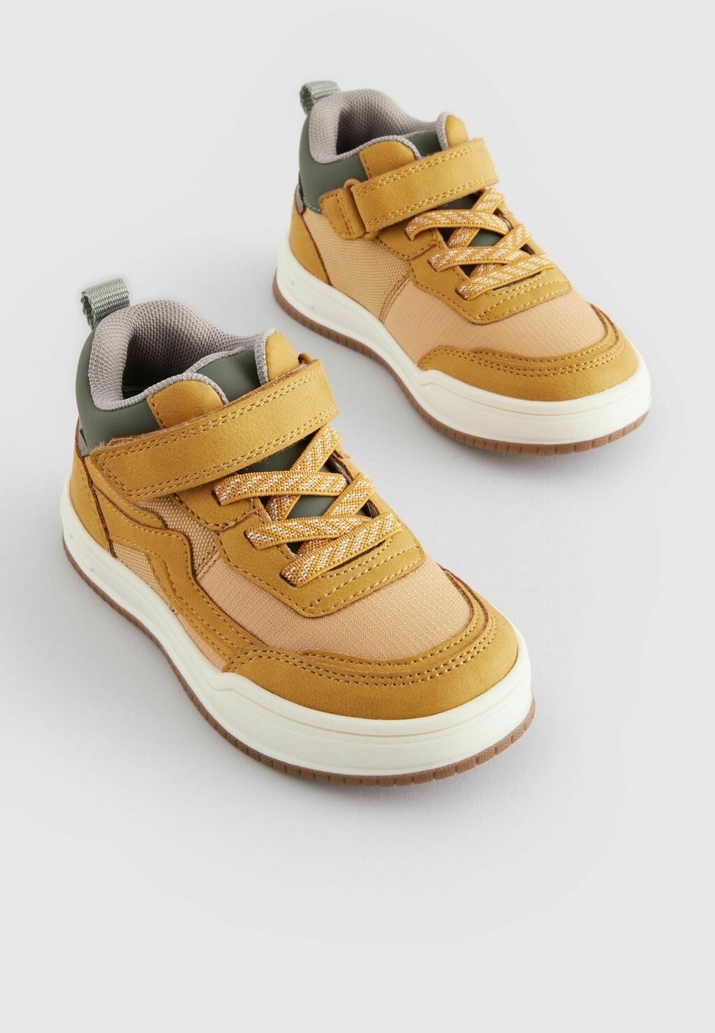 Высокие кроссовки REGULAR FIT Next, коричневый
Высокие кроссовки REGULAR FIT Next, коричневый