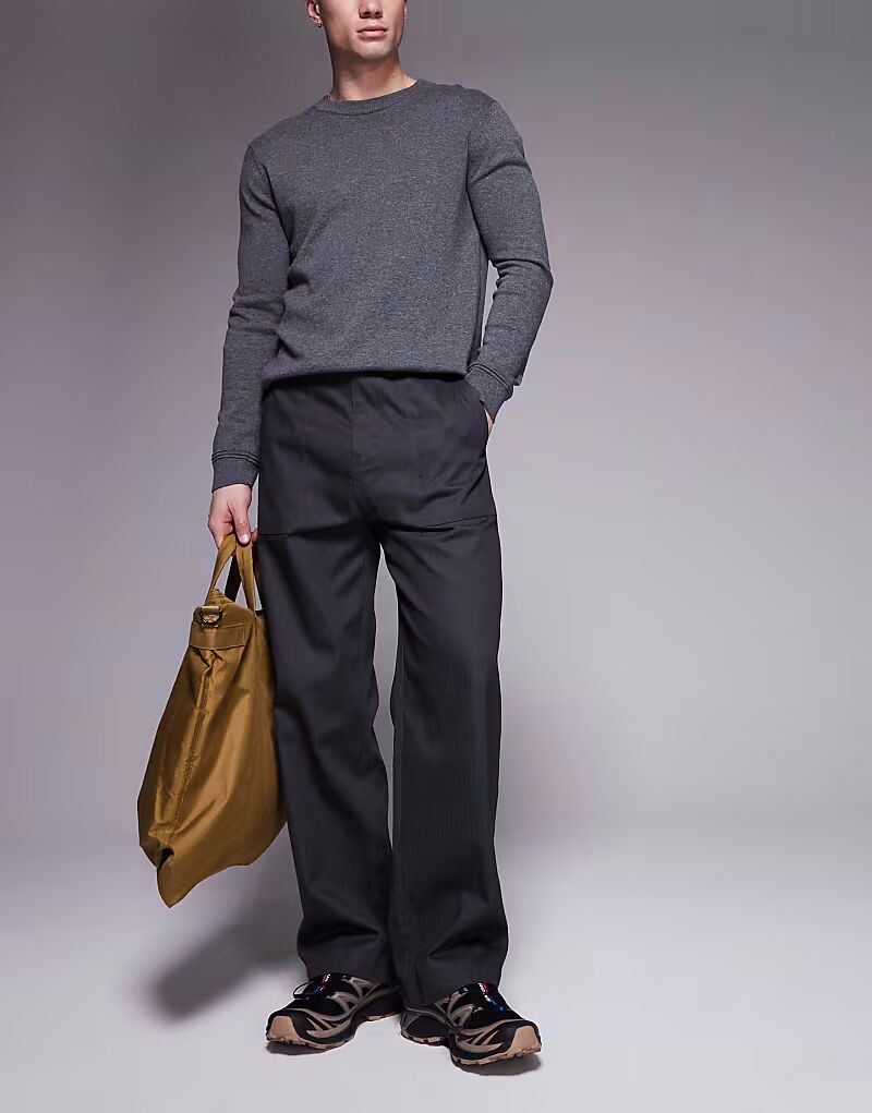 Брюки прямого кроя с узором «ёлочка» ASOS DESIGN серого цвета
Брюки прямого кроя с узором «ёлочка» ASOS DESIGN серого цвета