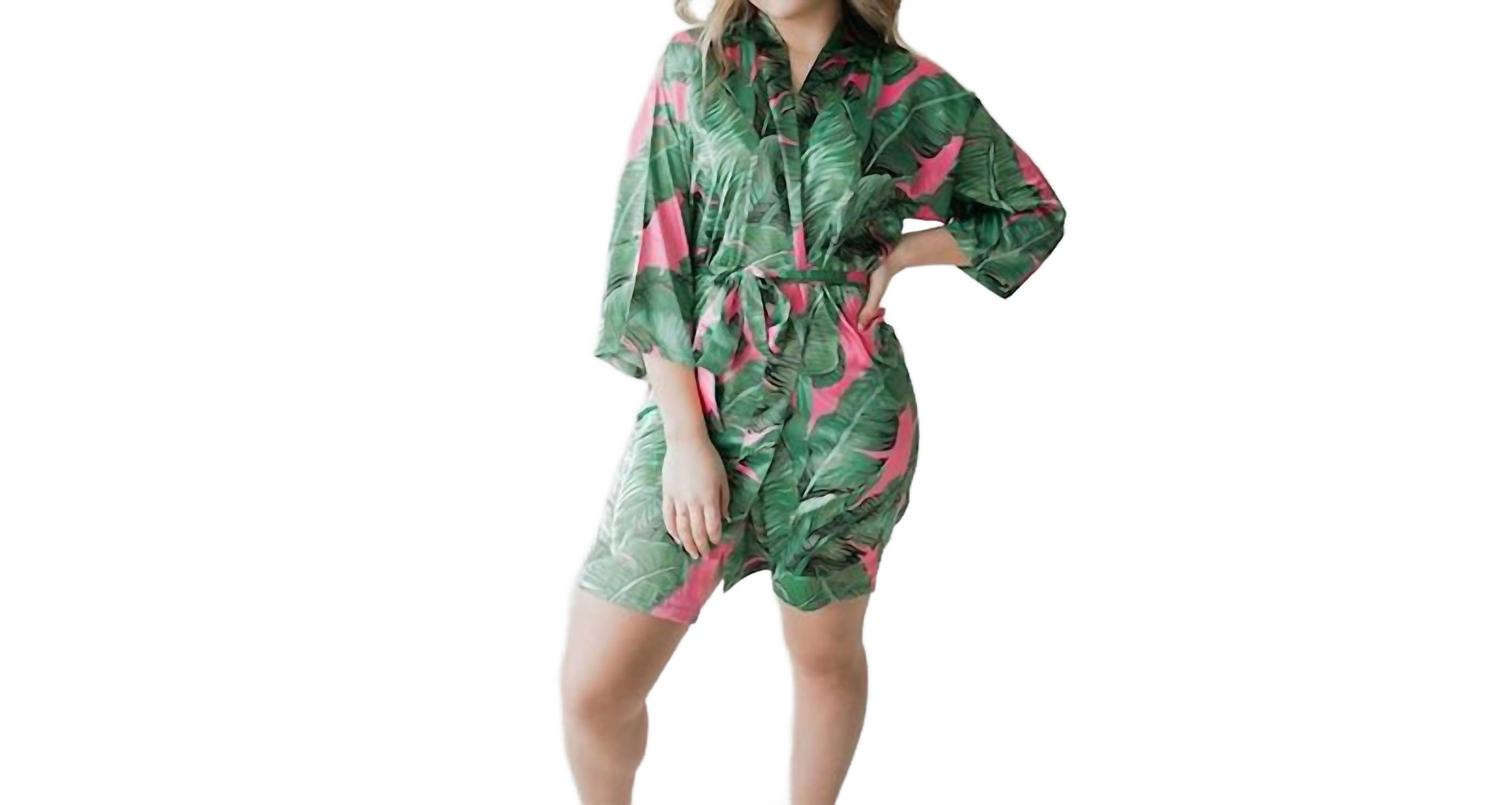 Spikes and Seams Халат подружки невесты с рисунком пальмовых листьев, цвет «Оазис» (розовый)
Spikes and Seams Халат подружки невесты с рисунком пальмовых листьев, цвет «Оазис» (розовый)