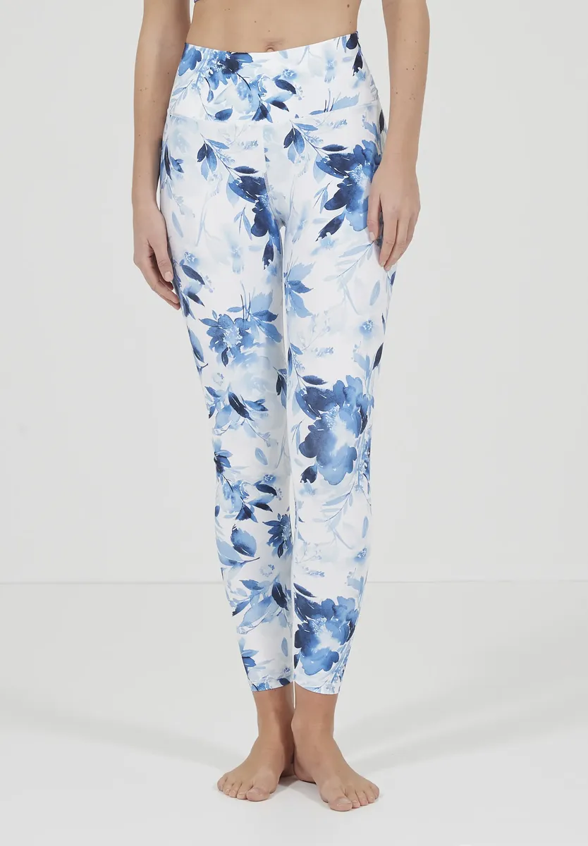 Функциональные колготки ATHLECIA "FRANZINE", с легкой компрессией, голубой
Функциональные колготки ATHLECIA "FRANZINE", с легкой компрессией, голубой