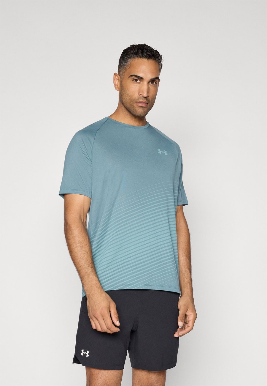 Футболка Under Armour FADE , Jasper Blue/Serpentine/Blue, Синий, Футболка Under Armour FADE , Jasper Blue/Serpentine/Blue
Футболка Under Armour FADE , Jasper Blue/Serpentine/Blue, Синий, Футболка Under Armour FADE , Jasper Blue/Serpentine/Blue