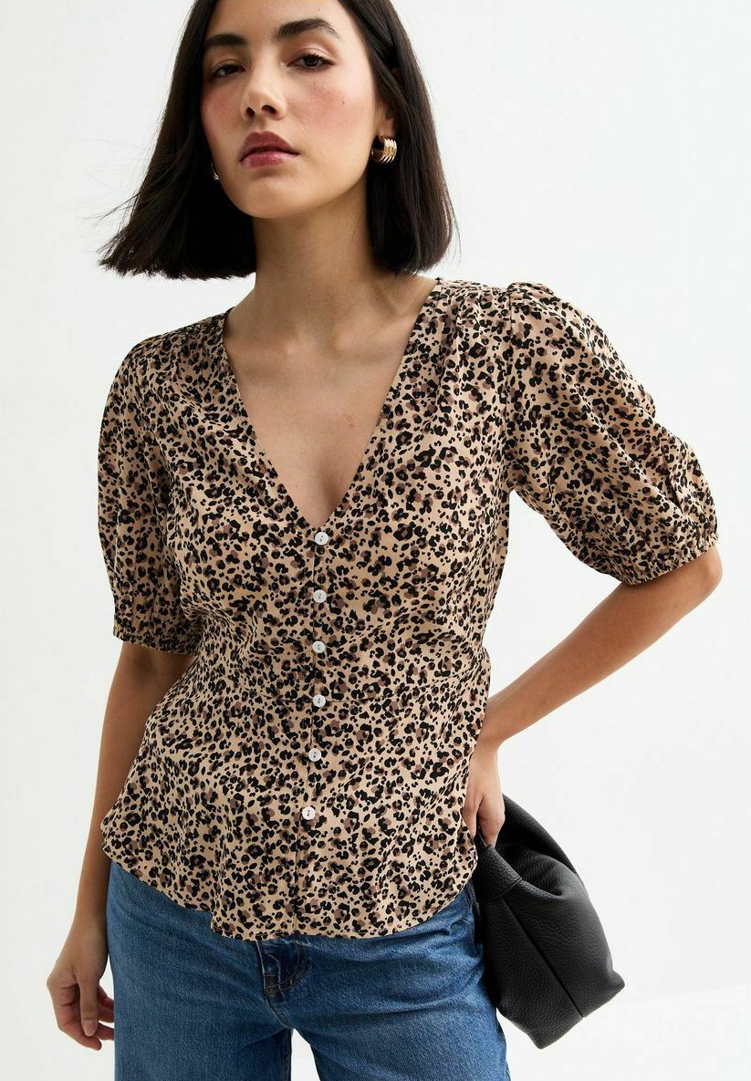 Блуза LEOPARD PRINT V-NECK New Look, коричневый 
Блуза LEOPARD PRINT V-NECK New Look, коричневый