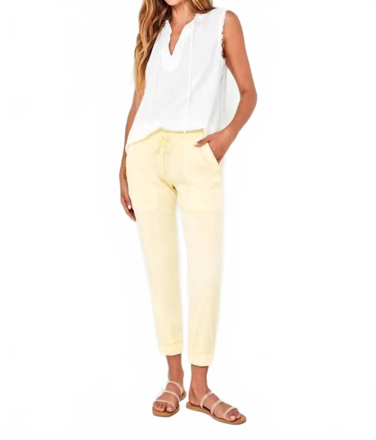 Женские карманные джоггеры без разрывов в мягком цвете ромашки Bella Dahl, Soft Daisy
Женские карманные джоггеры без разрывов в мягком цвете ромашки Bella Dahl, Soft Daisy