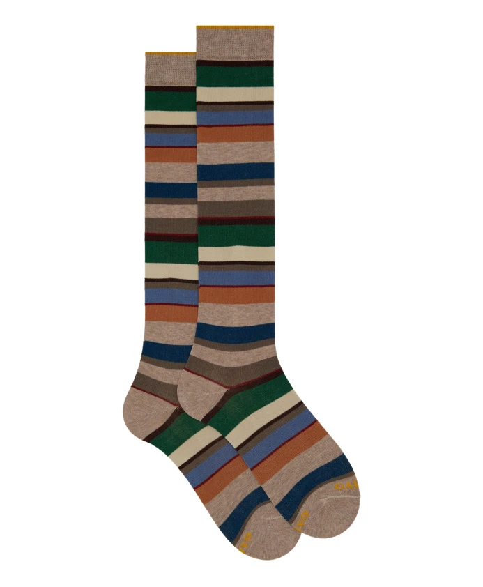 Длинные бежевые хлопковые носки для мужчин в разноцветную полоску Gallo, мультиколор
Длинные бежевые хлопковые носки для мужчин в разноцветную полоску Gallo, мультиколор