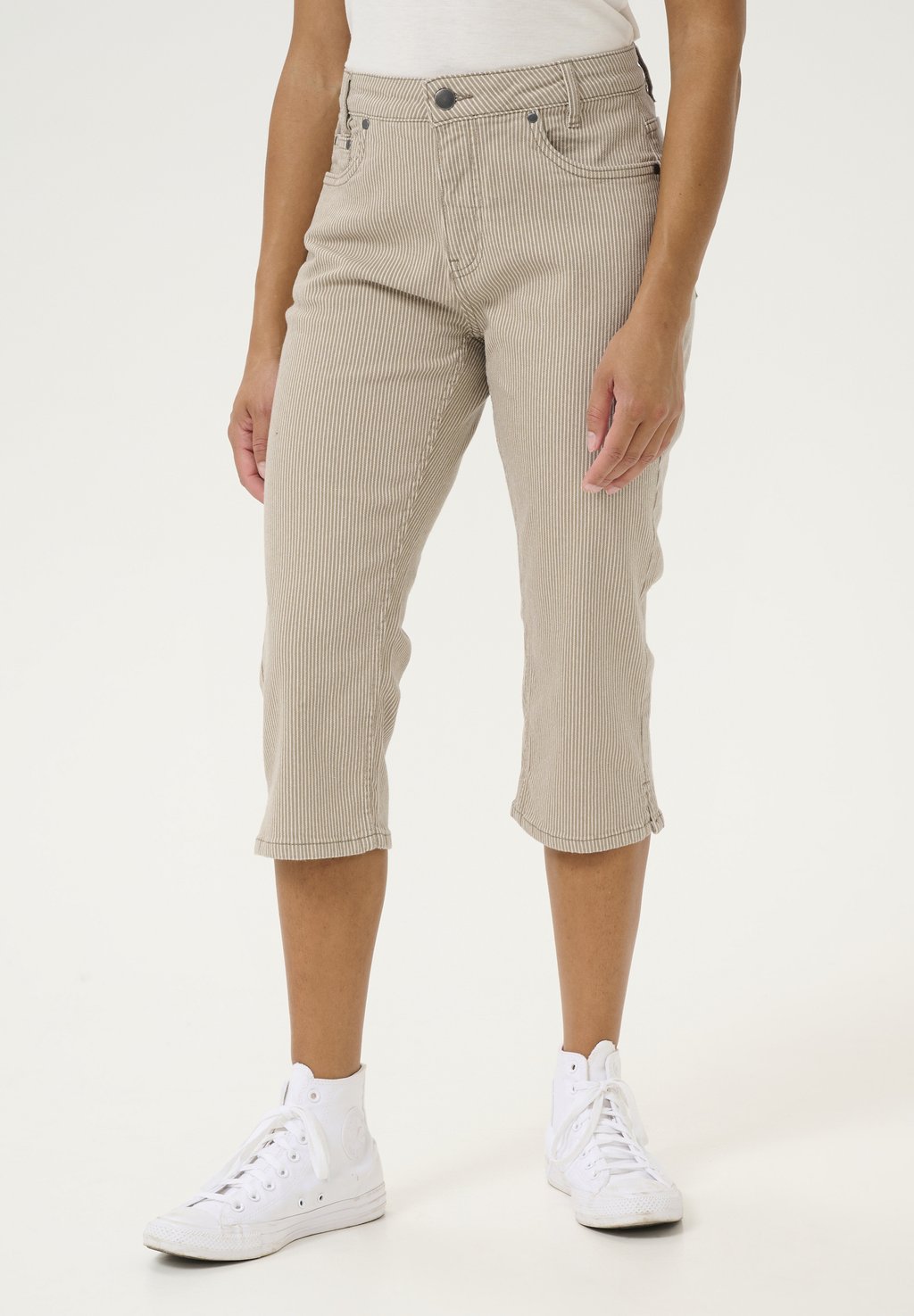 Джинсовые шорты CUMILKY Culture, бежевый
Джинсовые шорты CUMILKY Culture, бежевый