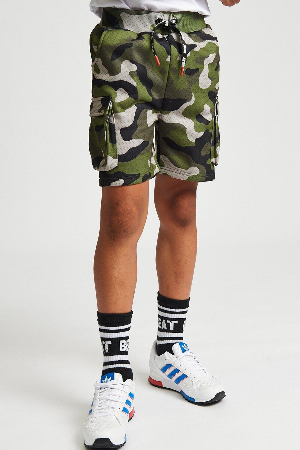 Шорты карго с камуфляжным принтом 'Revolve' Beat Boyz Club, хаки
Шорты карго с камуфляжным принтом 'Revolve' Beat Boyz Club, хаки