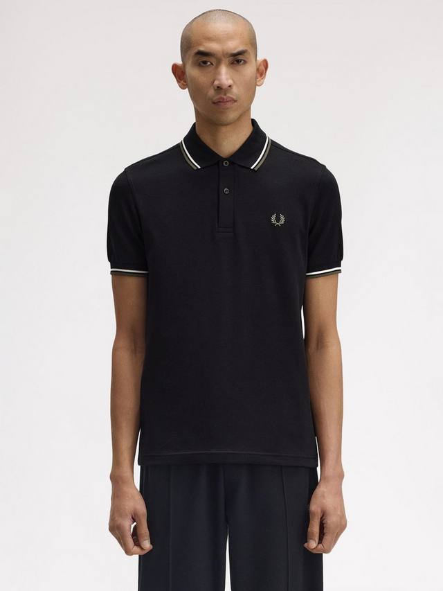 Хлопковая поло с коротким рукавом Regular Fit Fred Perry, Blk/Ecr/Lrlwgren
Хлопковая поло с коротким рукавом Regular Fit Fred Perry, Blk/Ecr/Lrlwgren