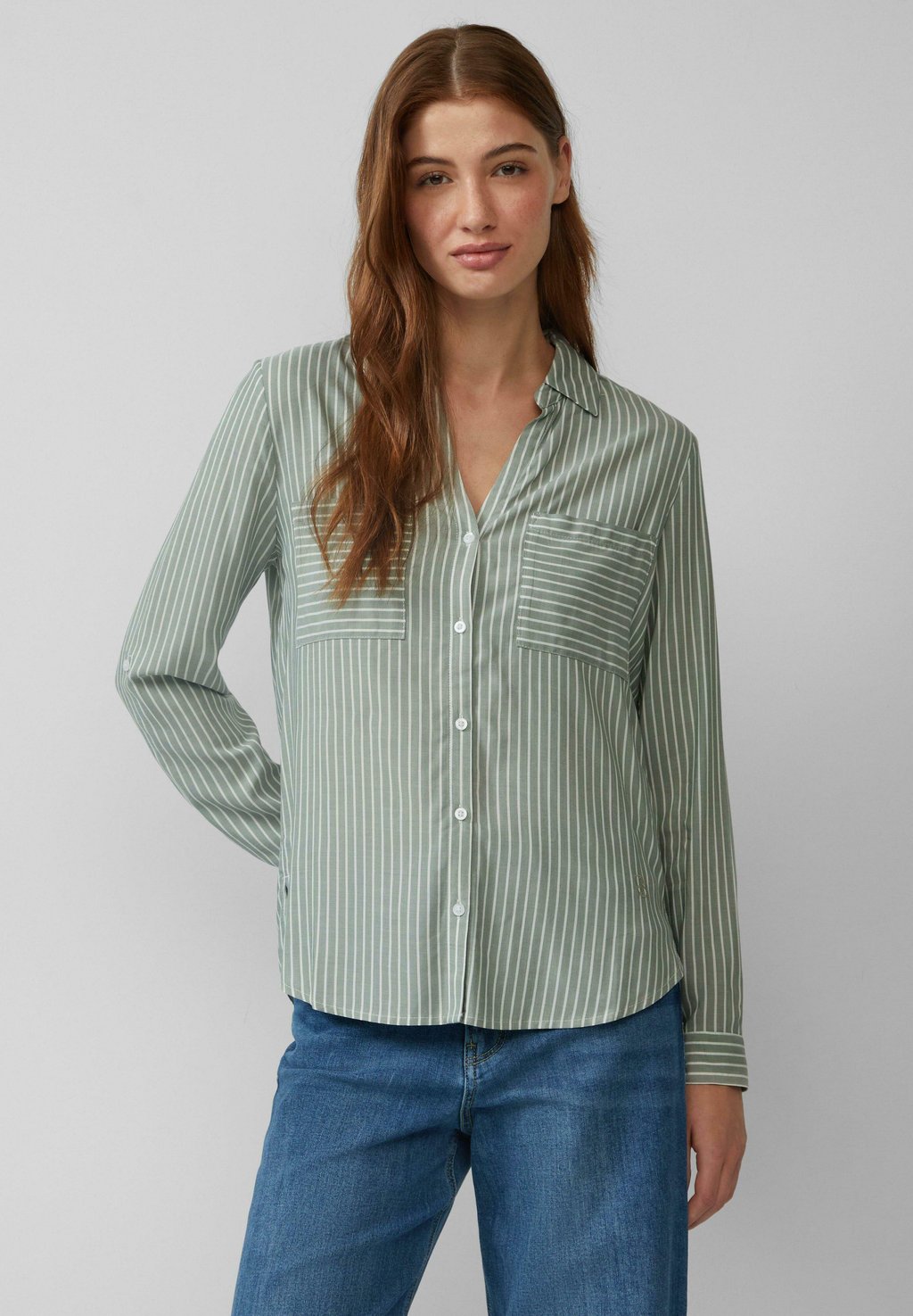 Блузка на пуговицах RAYÉ À POCHES PLAQUÉES s.Oliver, зеленый
Блузка на пуговицах RAYÉ À POCHES PLAQUÉES s.Oliver, зеленый