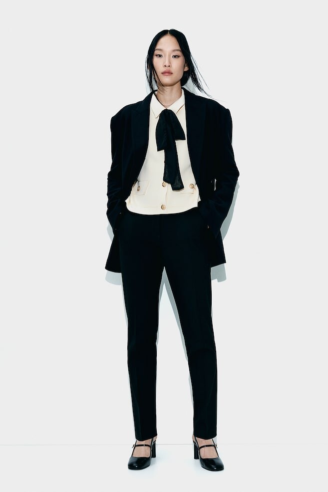 Кардиган с завязками H&M, бежевый 
Кардиган с завязками H&M, бежевый