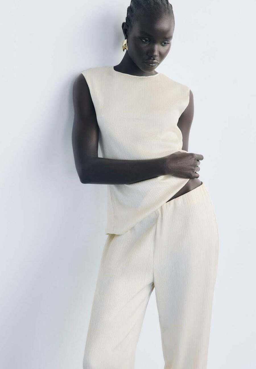 Брюки Mango Trousers, Off-White
Брюки Mango Trousers, Off-White