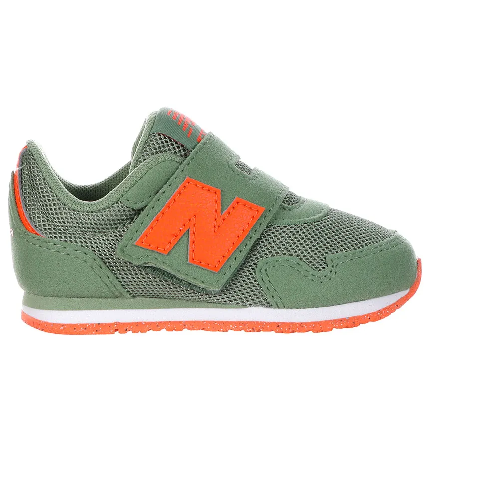 Кроссовки New Balance 323 Hook & Loop Inf, зеленый
Кроссовки New Balance 323 Hook & Loop Inf, зеленый