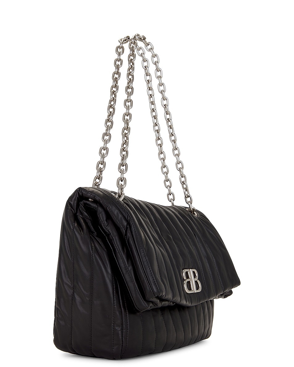 Сумка-цепочка Monaco среднего размера Balenciaga, черный 
Сумка-цепочка Monaco среднего размера Balenciaga, черный