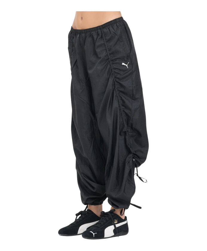 Не бойтесь надеть черные спортивные штаны! Puma, черный
Не бойтесь надеть черные спортивные штаны! Puma, черный