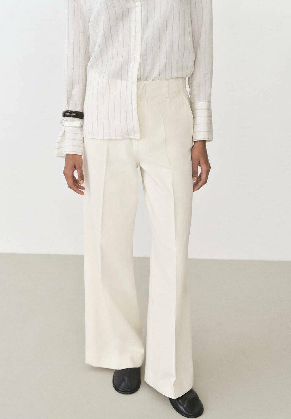 Брюки ALBA Mango, слоновая кость
Брюки ALBA Mango, слоновая кость