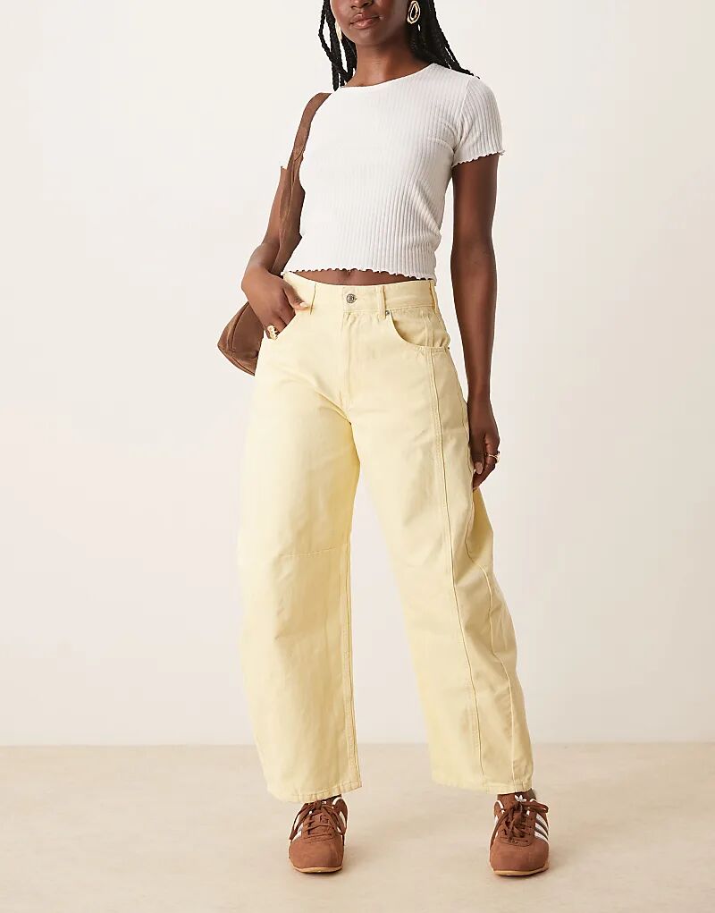 Укороченные джинсы ASOS DESIGN свободного кроя со вставками цвета пахты
Укороченные джинсы ASOS DESIGN свободного кроя со вставками цвета пахты