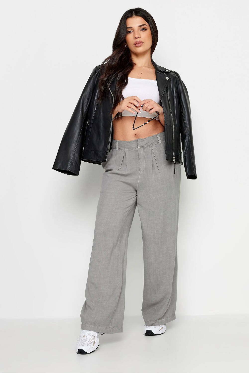 Элегантные брюки Pixiegirl Petite, серый
Элегантные брюки Pixiegirl Petite, серый