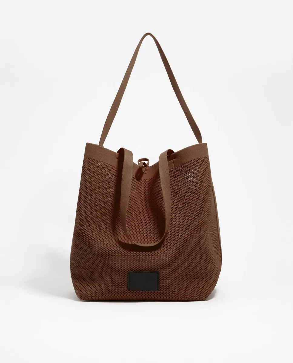 Женская большая сумка-шоппер из нейлона Bimba Y Lola, коричневый 
Женская большая сумка-шоппер из нейлона Bimba Y Lola, коричневый