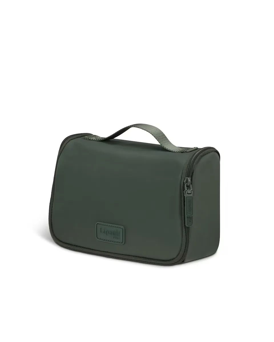 Водостойкая женская косметичка цвета хаки Plume Accessoires Lipault
Водостойкая женская косметичка цвета хаки Plume Accessoires Lipault