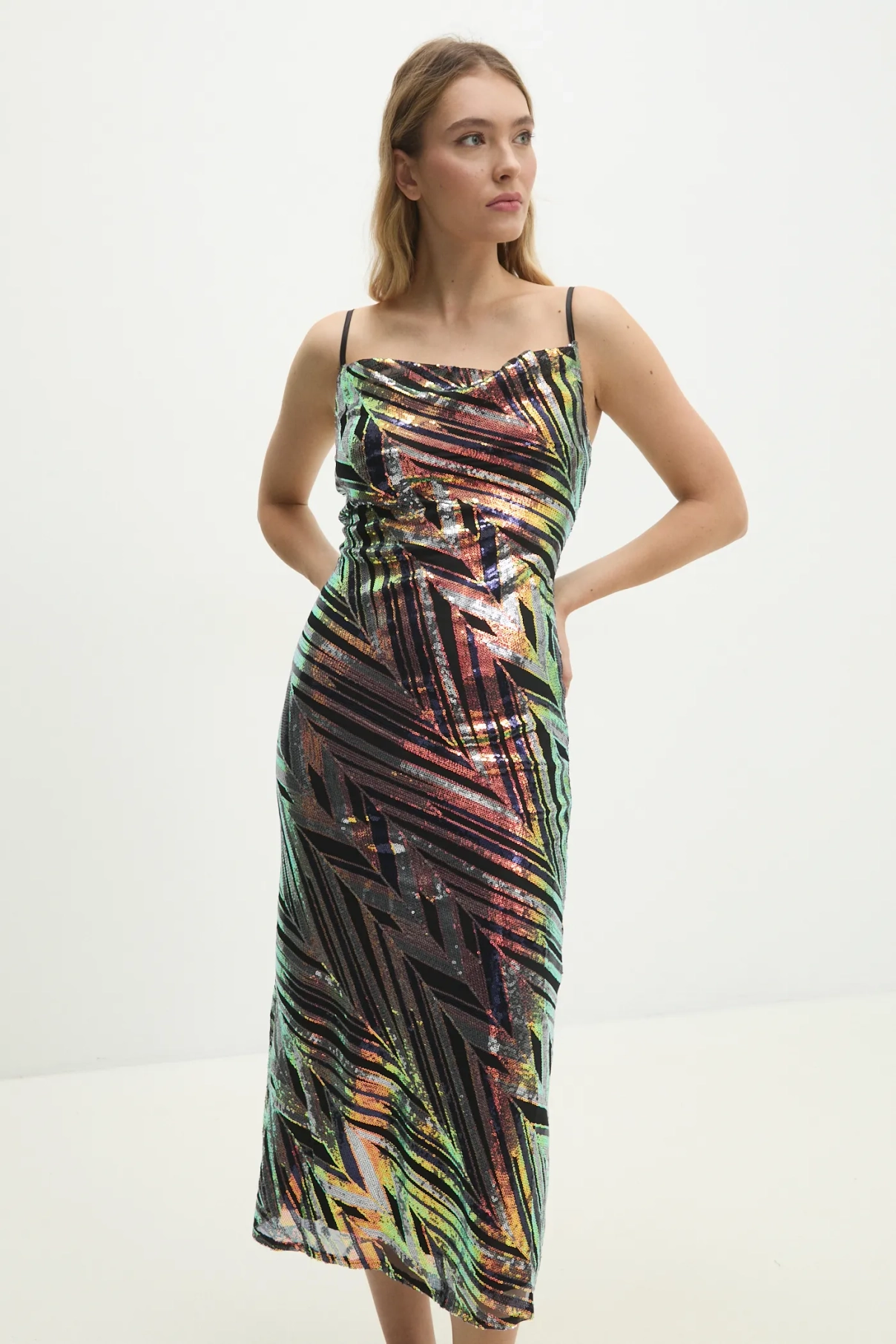 Платье Answear Lab, мультиколор
Платье Answear Lab, мультиколор