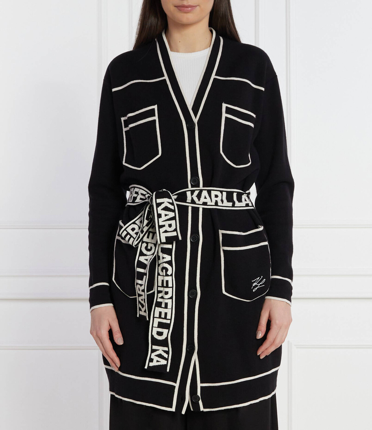 Свитер Karl Lagerfeld Relaxed fit, черный
Свитер Karl Lagerfeld Relaxed fit, черный