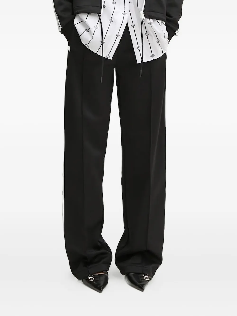 Брюки с полосками по бокам HUGO, черный
Брюки с полосками по бокам HUGO, черный