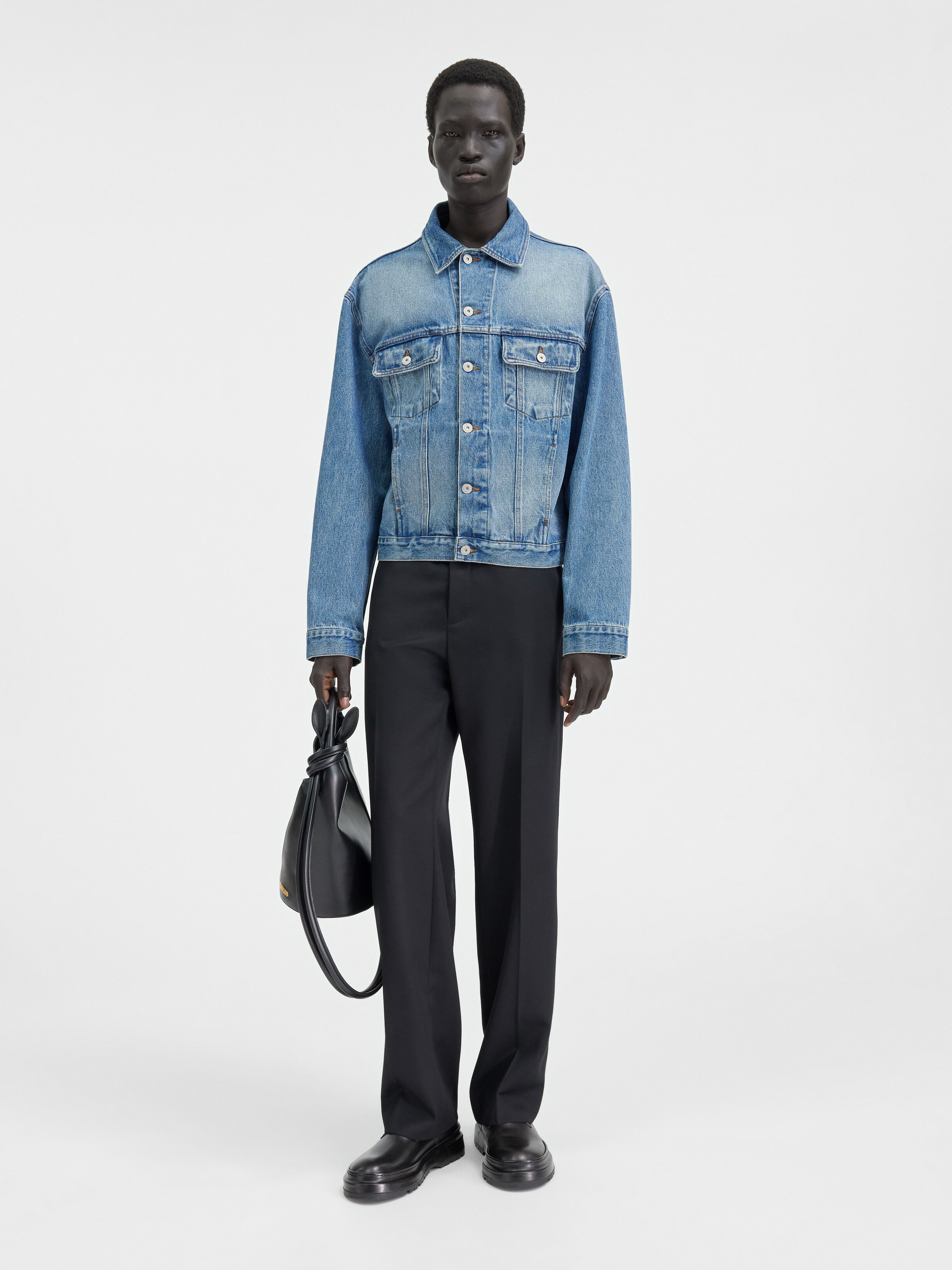 Джинсовая куртка JACQUEMUS The denim de-Nîmes jacket, цвет Blue/Tabac, Синий, Джинсовая куртка JACQUEMUS The denim de-Nîmes jacket, цвет Blue/Tabac 
Джинсовая куртка JACQUEMUS The denim de-Nîmes jacket, цвет Blue/Tabac, Синий, Джинсовая куртка JACQUEMUS The denim de-Nîmes jacket, цвет Blue/Tabac
