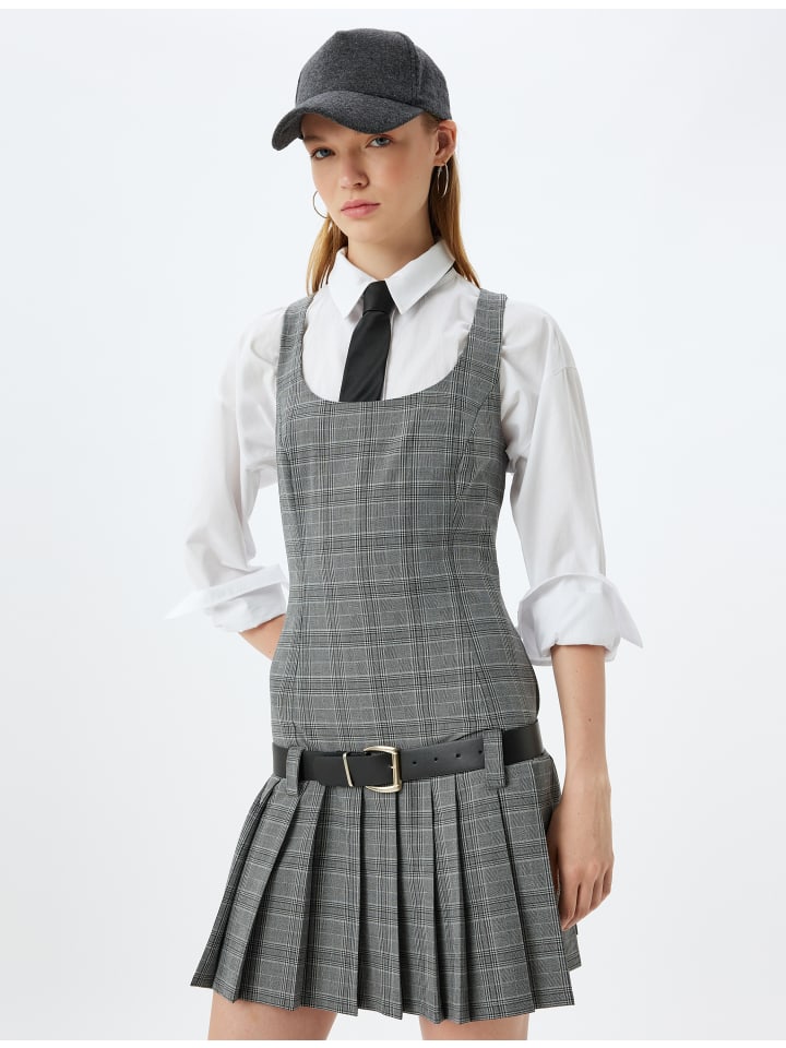 Короткое платье KOTON, цвет grau karomuster
Короткое платье KOTON, цвет grau karomuster