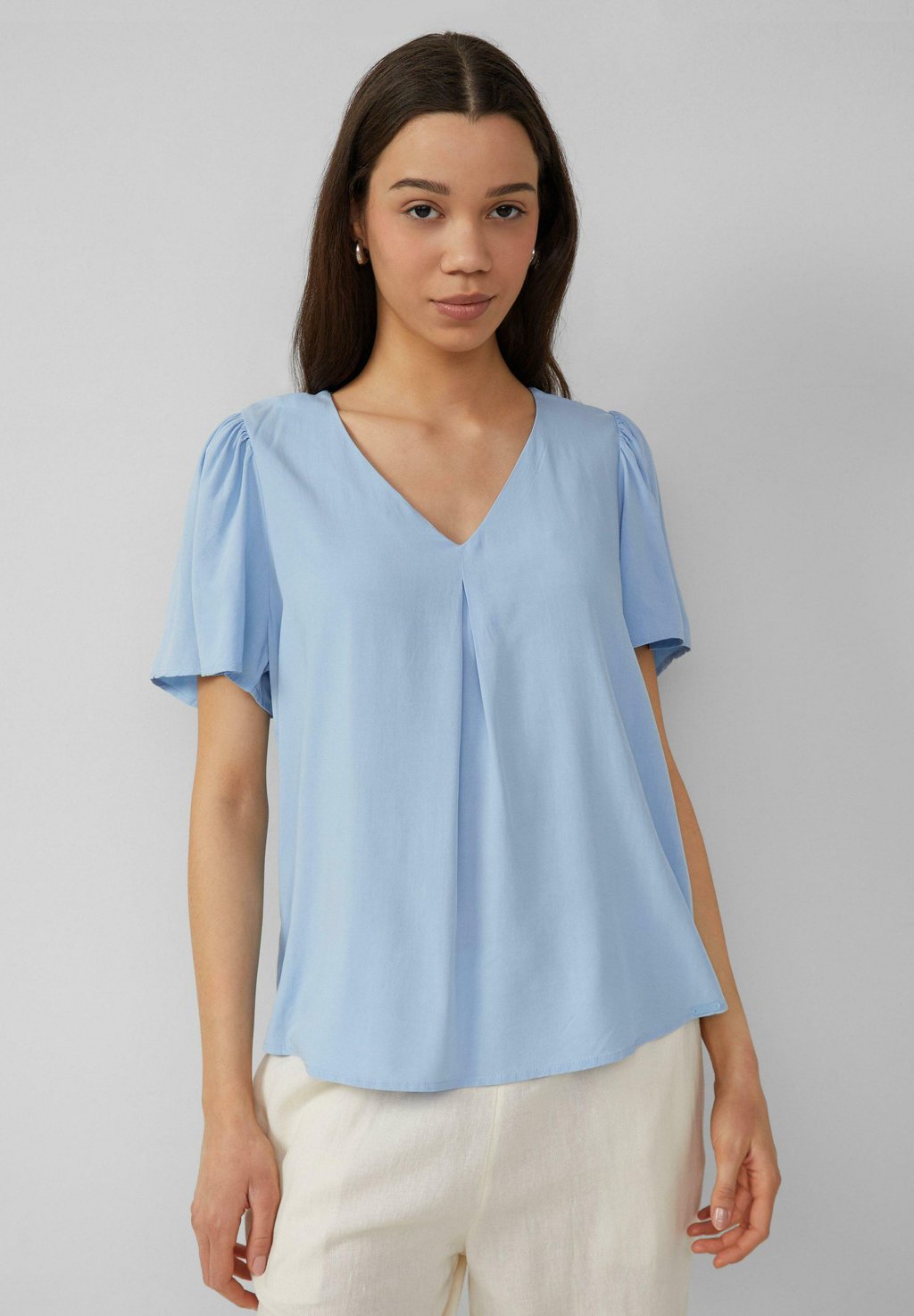 Блуза QS, светло-голубой
Блуза QS, светло-голубой